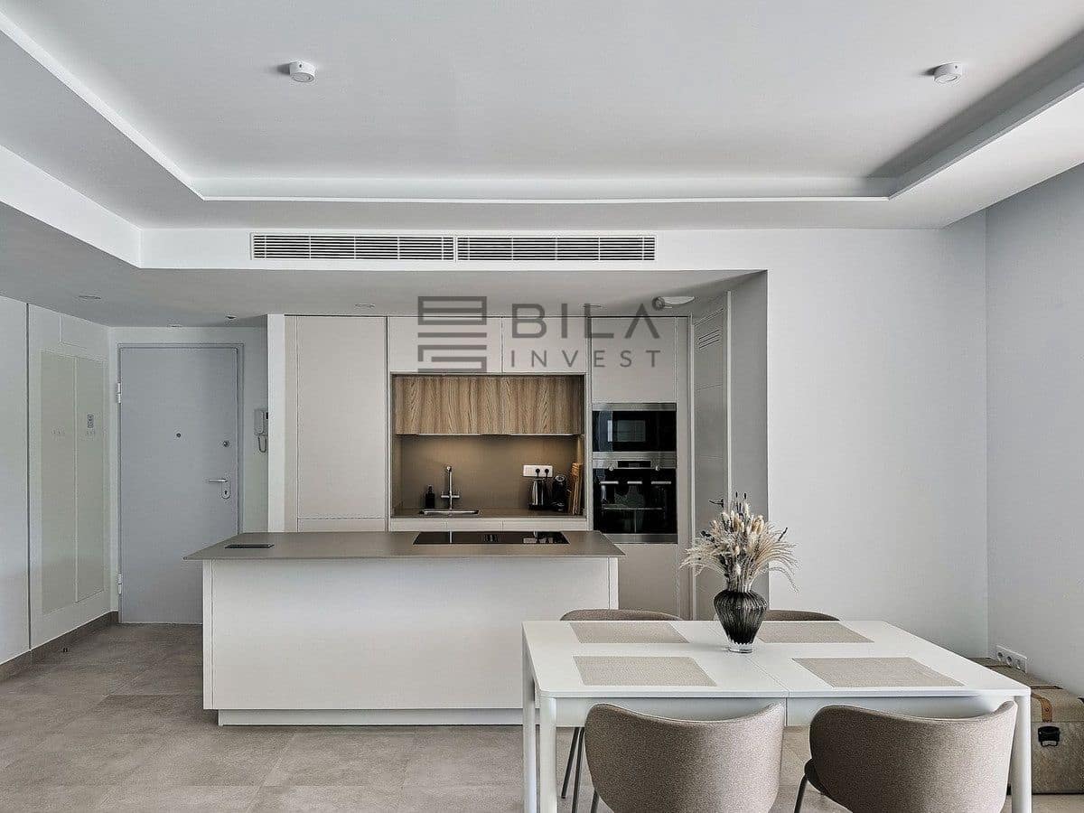 2 bedroom Flat for sale in Fuengirola with pool garage - € 719,000 (Ref: 9868052)