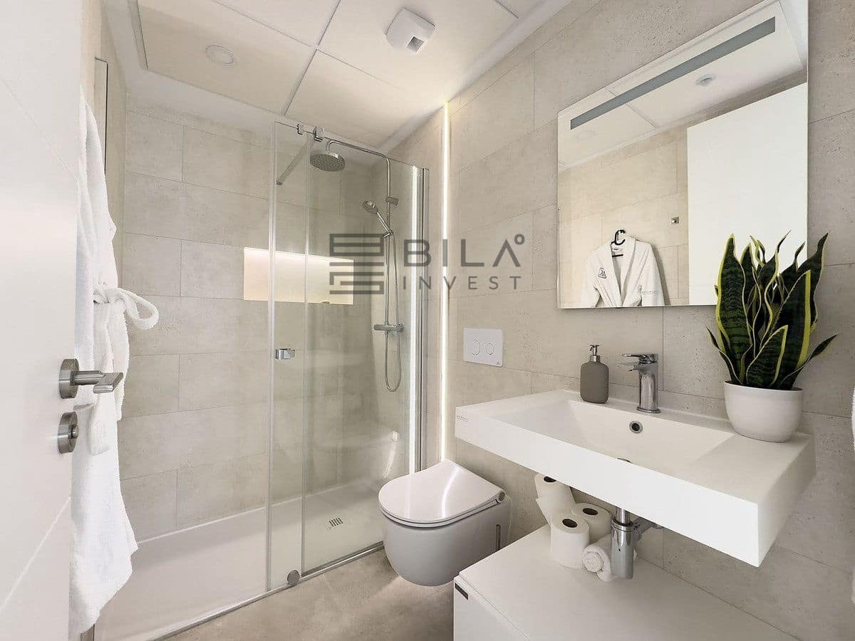 2 bedroom Flat for sale in Fuengirola with pool garage - € 719,000 (Ref: 9868052)