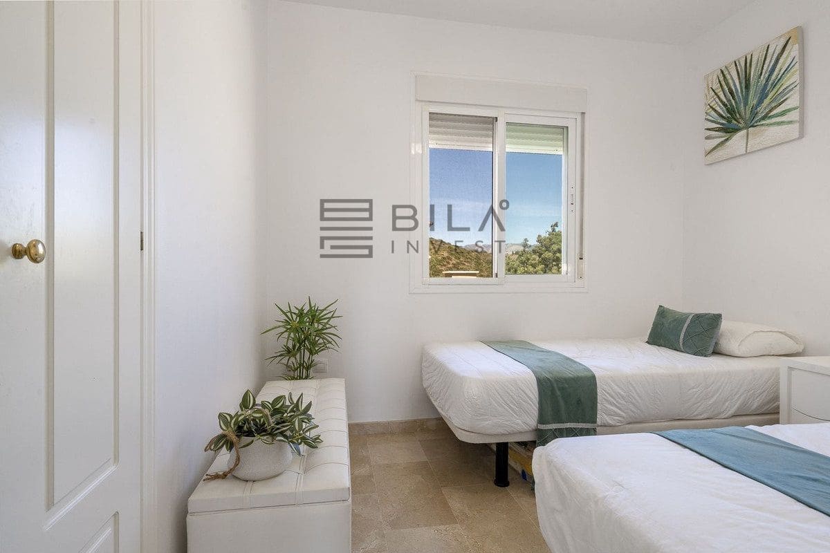 2 soverom Penthouse til salgs i El Chaparral med svømmebasseng - € 449 000 (Ref: 9868056)
