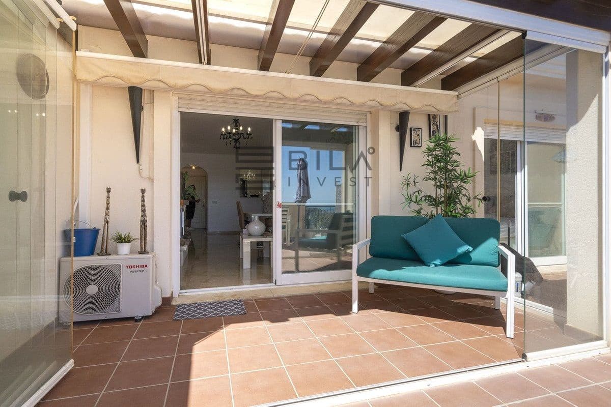 2 soverom Penthouse til salgs i El Chaparral med svømmebasseng - € 449 000 (Ref: 9868056)