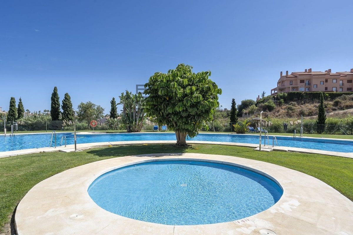 2 soverom Penthouse til salgs i El Chaparral med svømmebasseng - € 449 000 (Ref: 9868056)