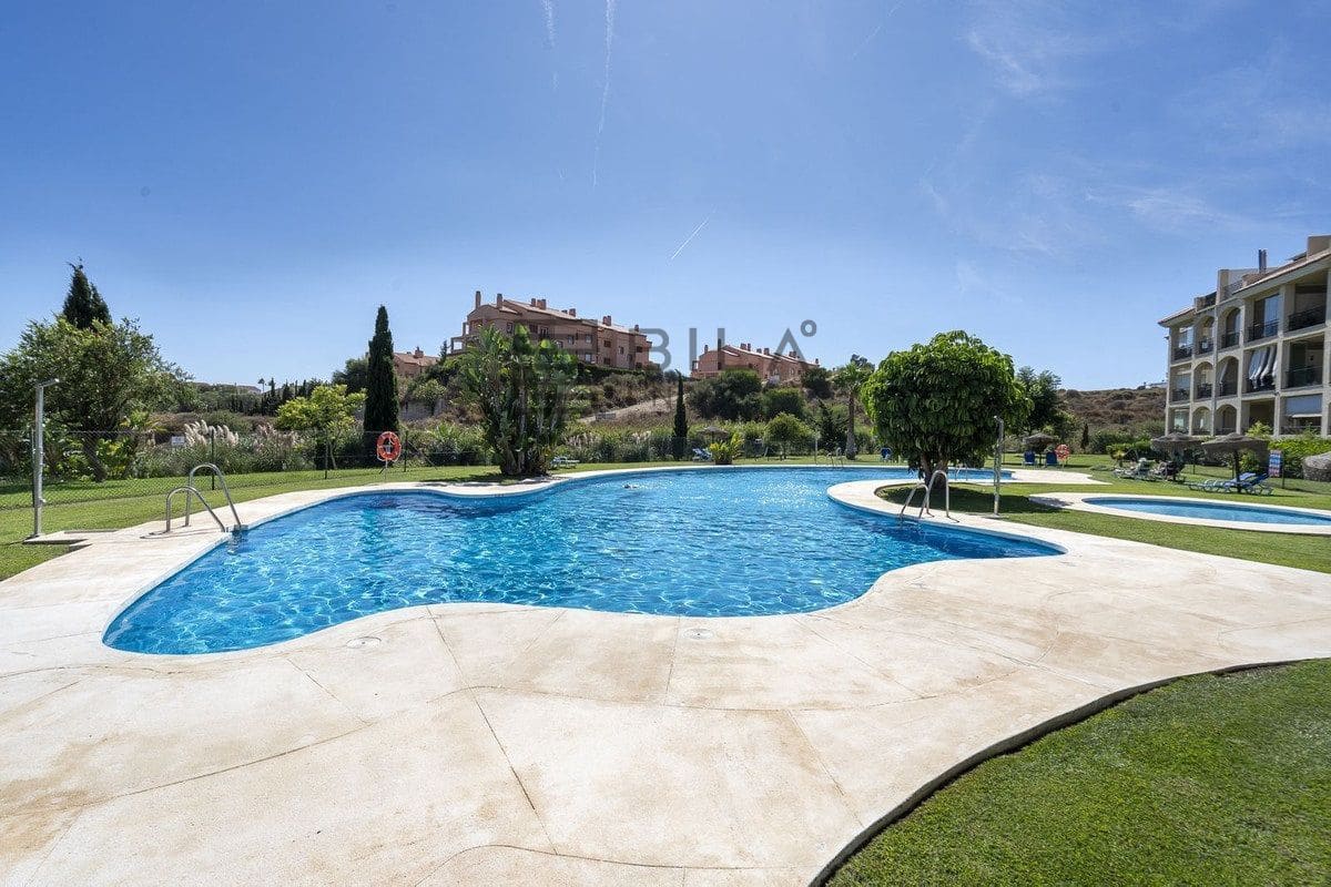 2 soverom Penthouse til salgs i El Chaparral med svømmebasseng - € 449 000 (Ref: 9868056)
