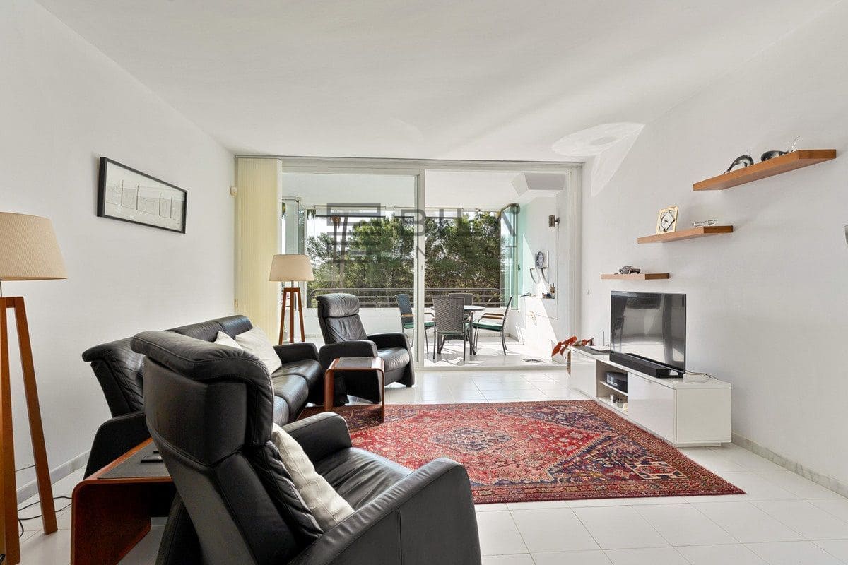 2 bedroom Flat for sale in Miraflores with pool garage - € 370,000 (Ref: 9868057)