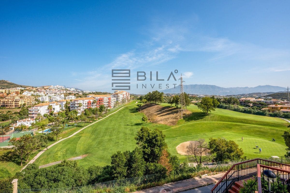 2 bedroom Flat for sale in Miraflores with pool garage - € 370,000 (Ref: 9868057)