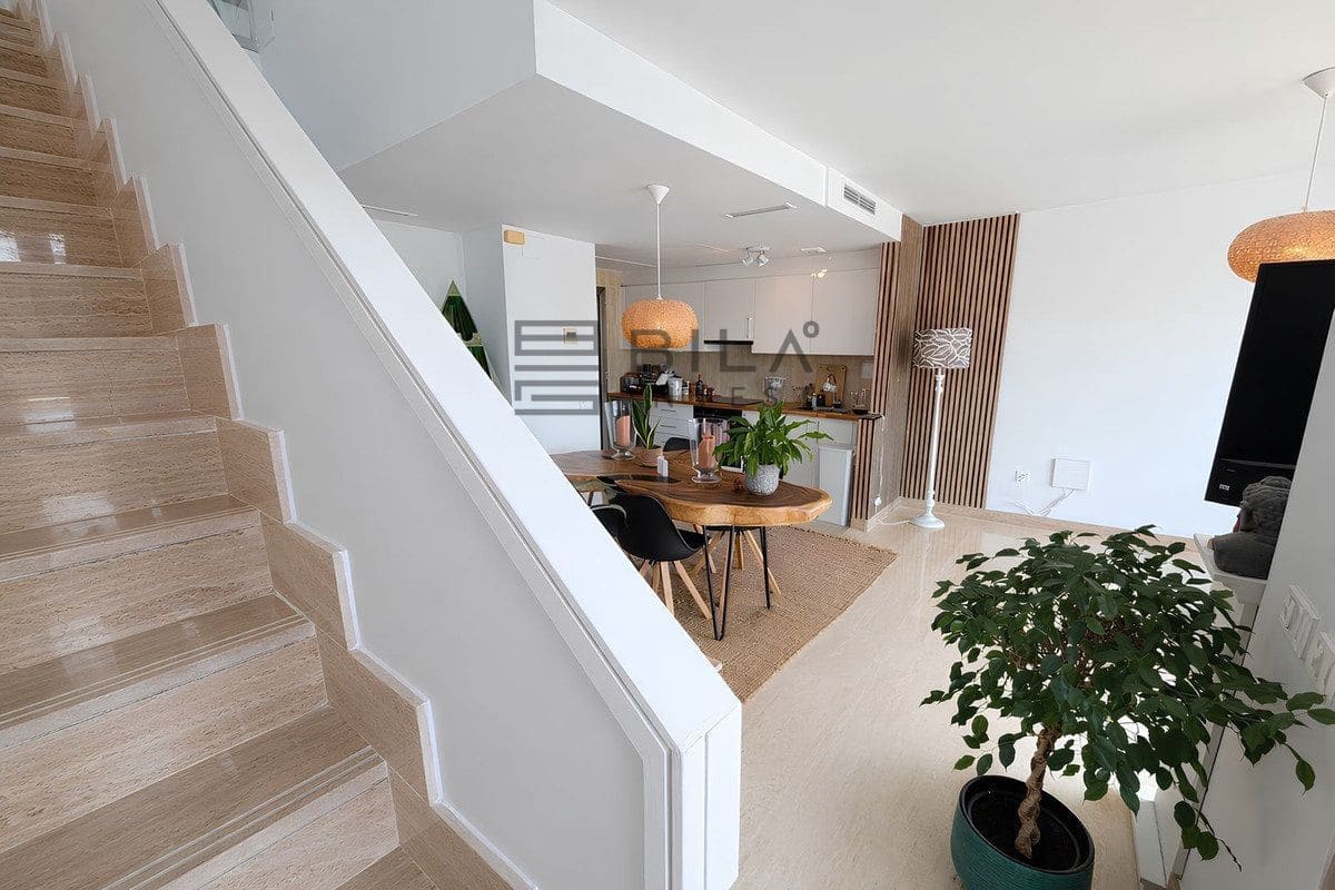 2 quarto Penthouse para venda em La Cala de Mijas com piscina - 450 000 € (Ref: 9872450)