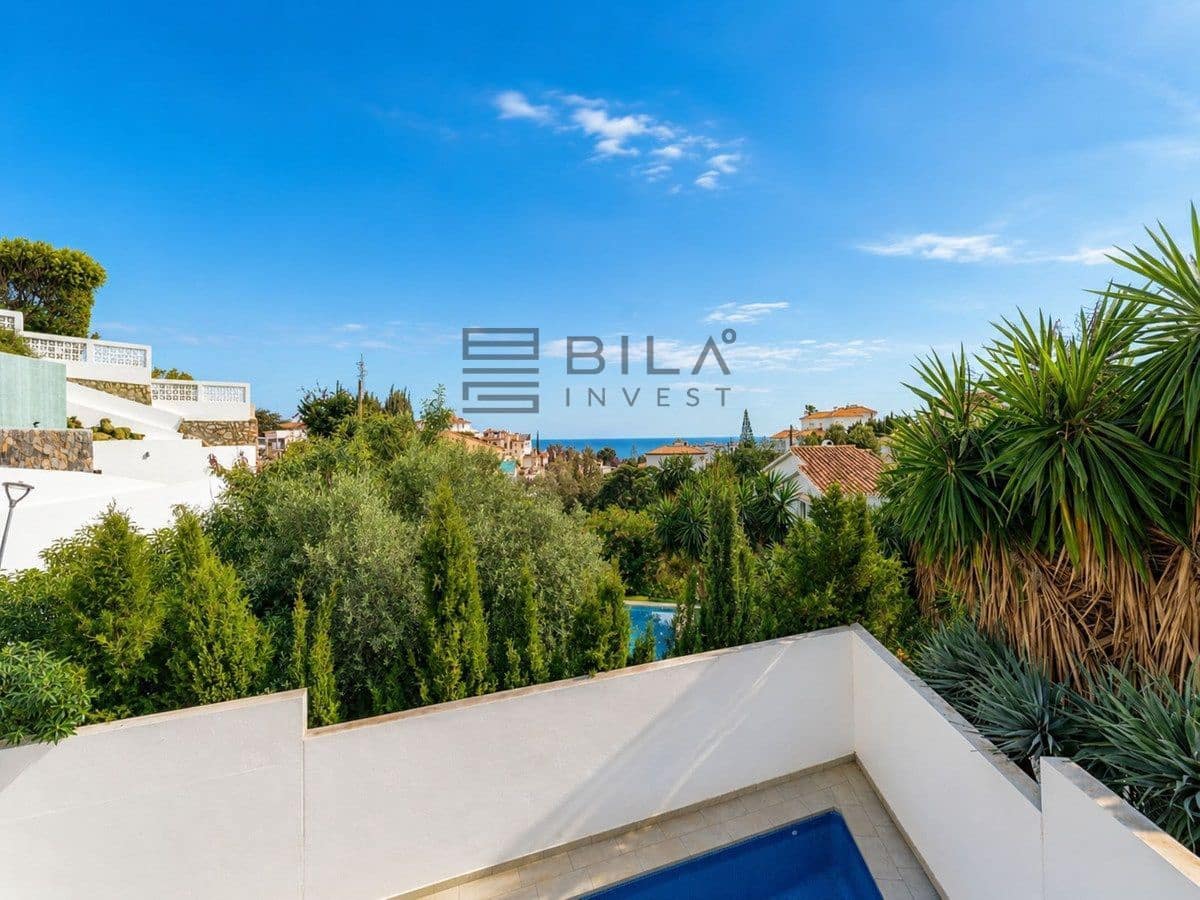 Chalet de 2 habitaciones en Fuengirola en venta con piscina garaje - 625.000 € (Ref: 9872459)