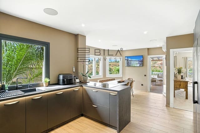 6 makuuhuone Huvila myytävänä paikassa Campo Mijas, Mijas mukana uima-altaan 
autotalli - 1 395 000 € (Ref: 9872460)