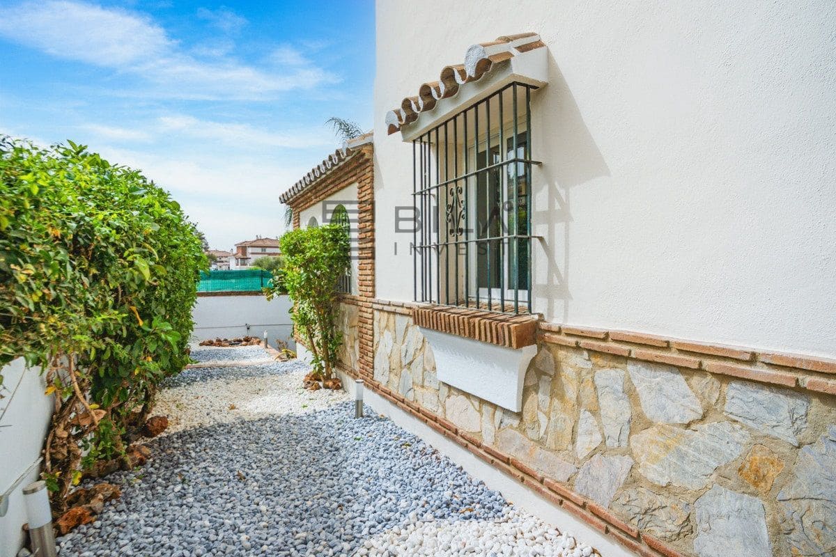6 makuuhuone Huvila myytävänä paikassa Campo Mijas mukana uima-altaan 
autotalli - 1 395 000 € (Ref: 9872460)