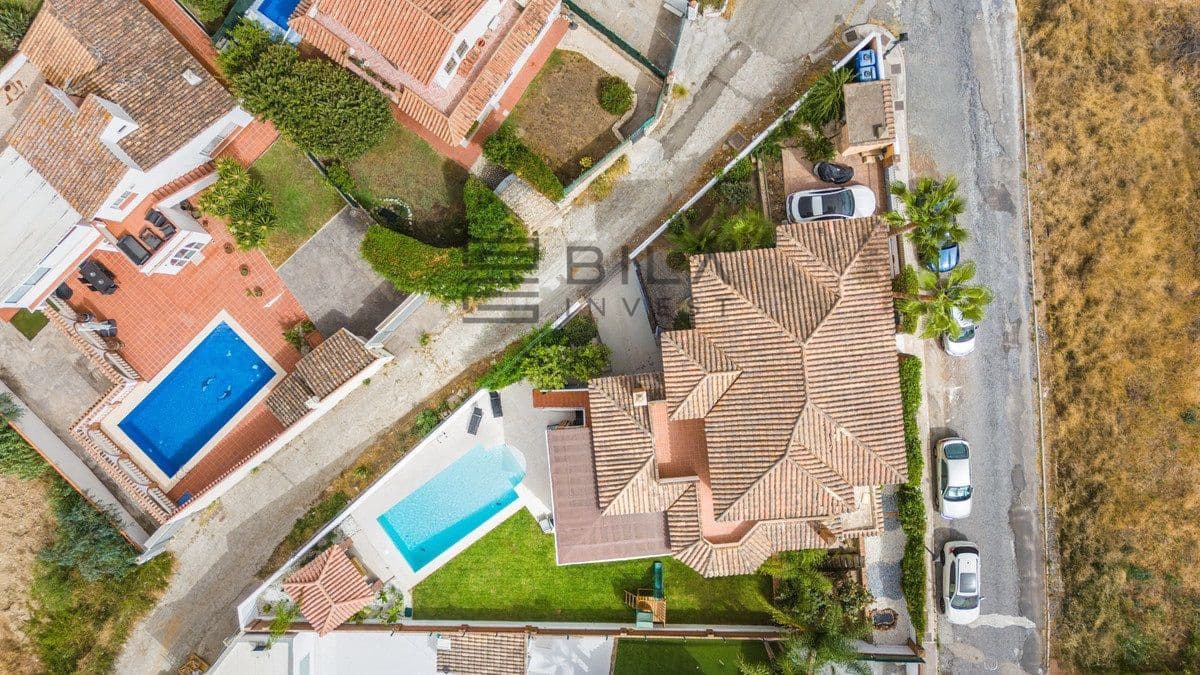 6 makuuhuone Huvila myytävänä paikassa Campo Mijas mukana uima-altaan 
autotalli - 1 395 000 € (Ref: 9872460)