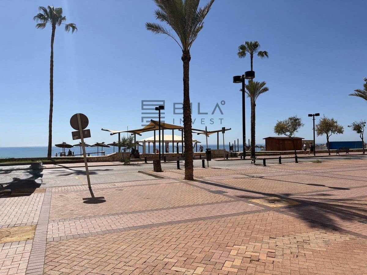 2 makuuhuone Asunto myytävänä paikassa Fuengirola mukana 
autotalli - 630 000 € (Ref: 9872461)