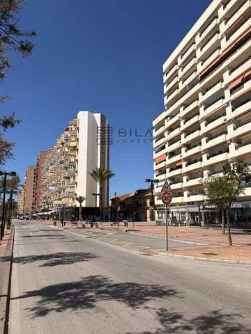 2 makuuhuone Asunto myytävänä paikassa Zona Puerto Deportivo, Fuengirola mukana 
autotalli - 630 000 € (Ref: 9872461)