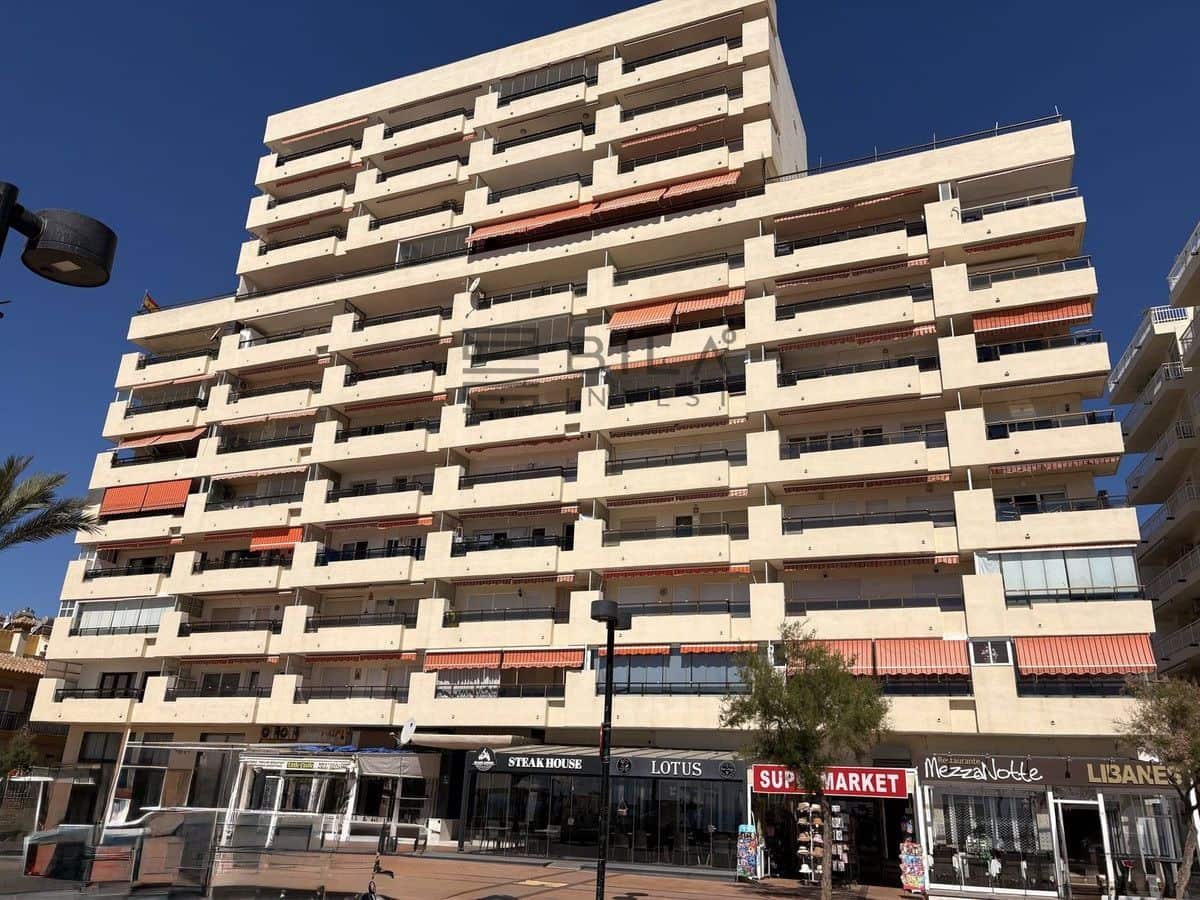 2 makuuhuone Asunto myytävänä paikassa Fuengirola mukana 
autotalli - 630 000 € (Ref: 9872461)
