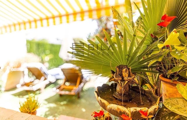 2 sypialnia Dom na sprzedaż w Hacienda Torrequebrada, Benalmádena z basenem garażem - 435 000 € (Ref: 9872463)