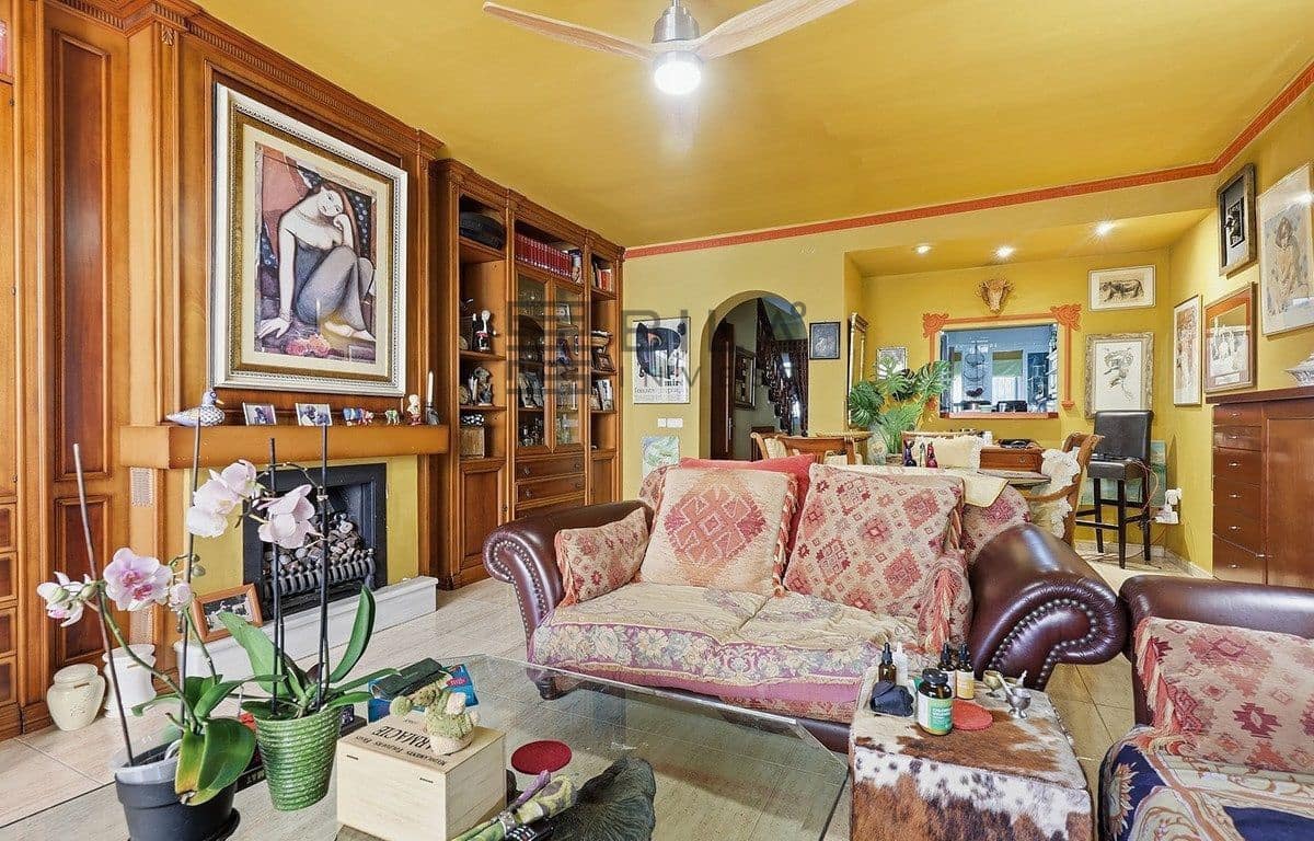 2 sypialnia Dom na sprzedaż w Torrequebrada z basenem garażem - 435 000 € (Ref: 9872463)