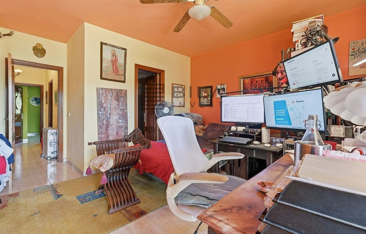 2 sypialnia Dom na sprzedaż w Torrequebrada z basenem garażem - 435 000 € (Ref: 9872463)
