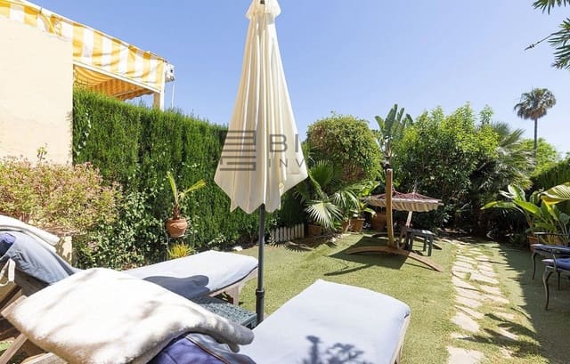2 sypialnia Dom na sprzedaż w Hacienda Torrequebrada, Benalmádena z basenem garażem - 435 000 € (Ref: 9872463)