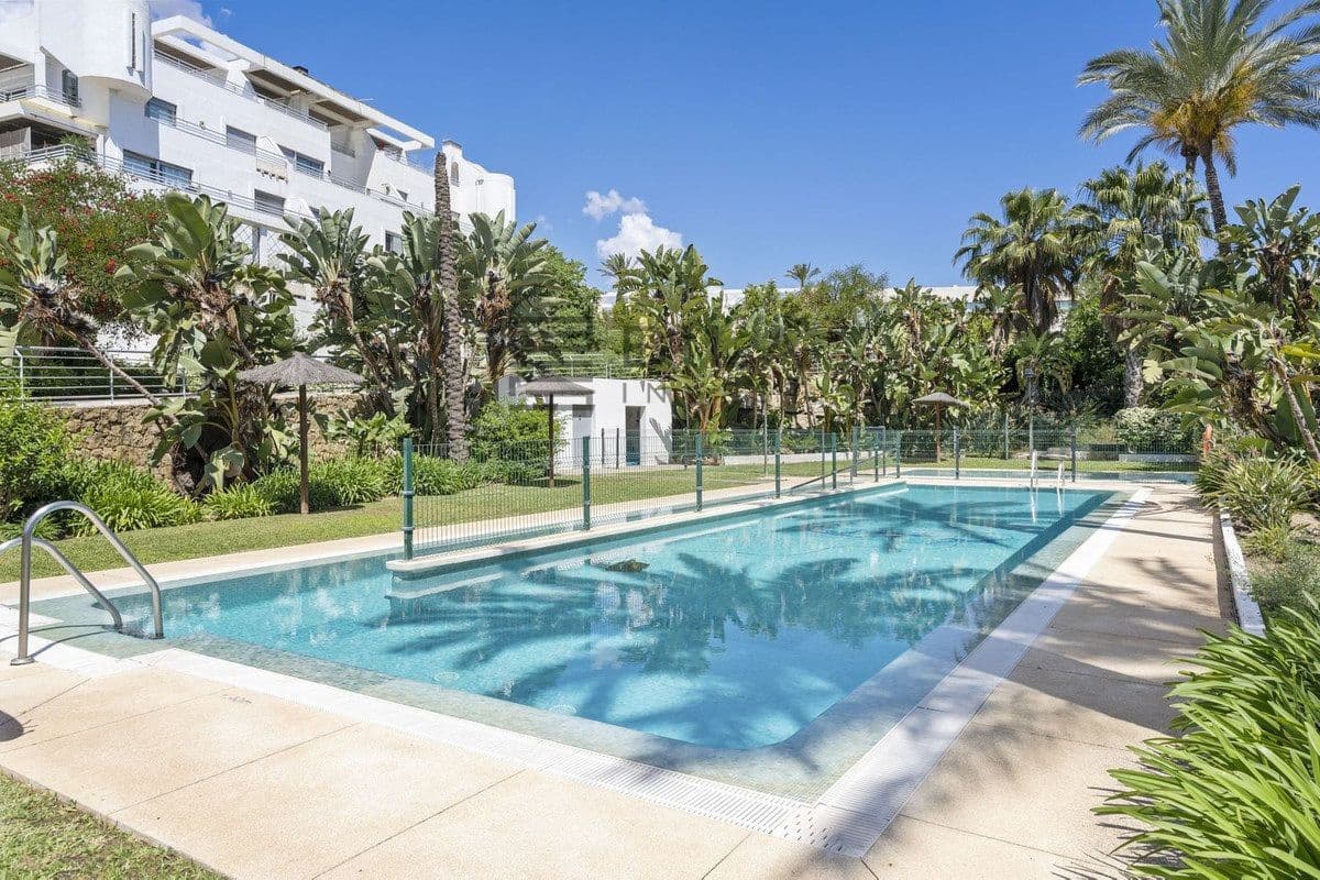 5 slaapkamer Penthouse te koop in La Cala de Mijas met zwembad - € 595.000 (Ref: 9880516)