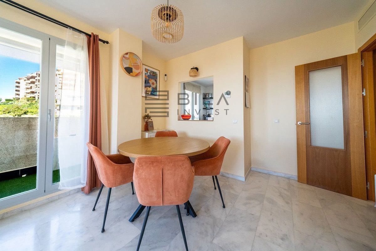 3 soveværelse Lejlighed til salg i Riviera del Sol med swimmingpool garage - € 349.000 (Ref: 9880517)