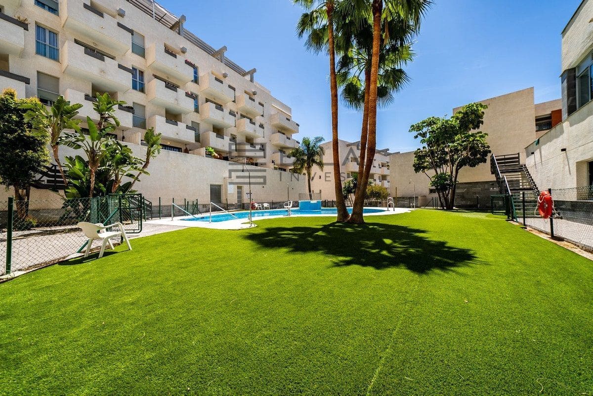 3 soveværelse Lejlighed til salg i Riviera del Sol med swimmingpool garage - € 349.000 (Ref: 9880517)
