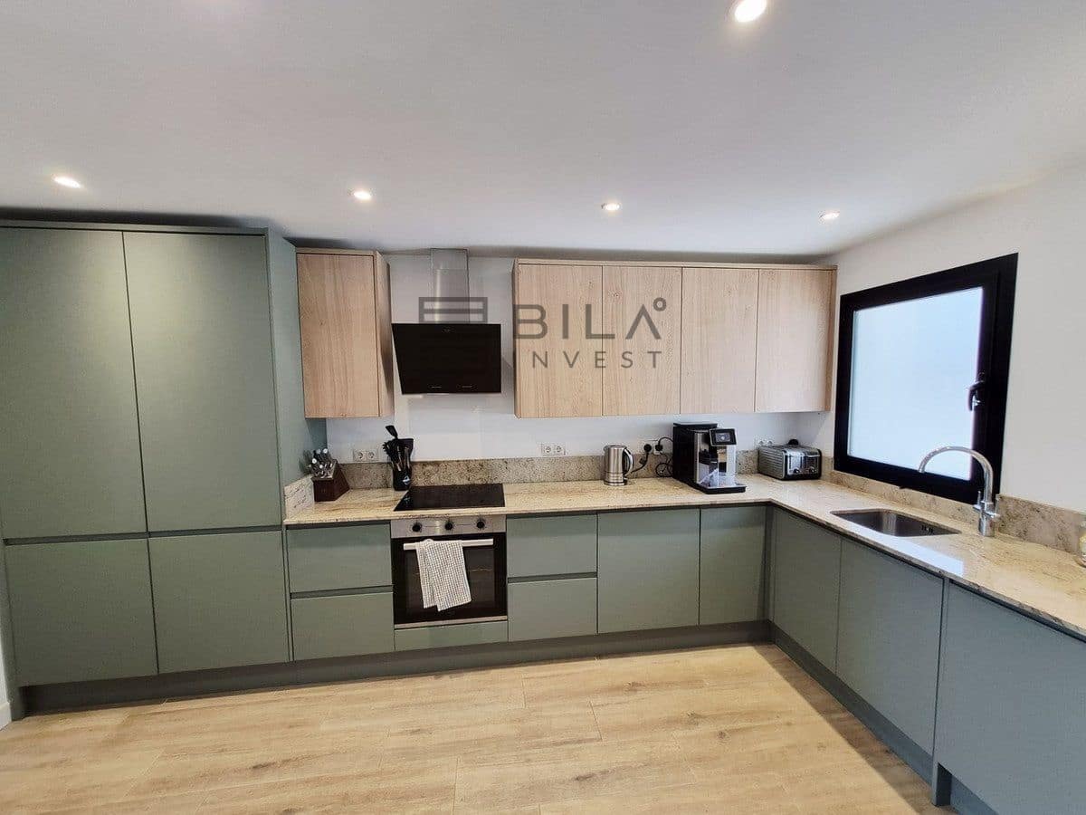 Casa de 2 habitaciones en Calahonda en venta con piscina - 450.000 € (Ref: 9880518)
