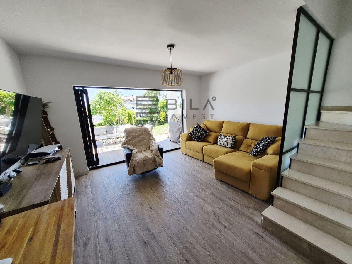 Casa de 2 habitaciones en Calahonda en venta con piscina - 450.000 € (Ref: 9880518)