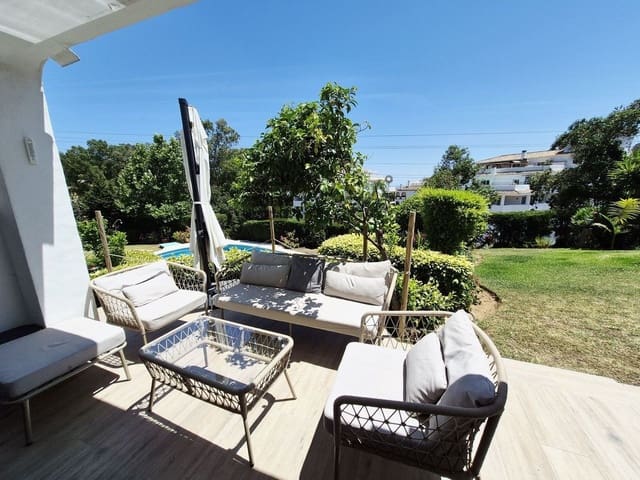 2 chambre Maison de Ville à vendre à Calahonda, Mijas avec piscine - 450 000 € (Ref: 9880518)