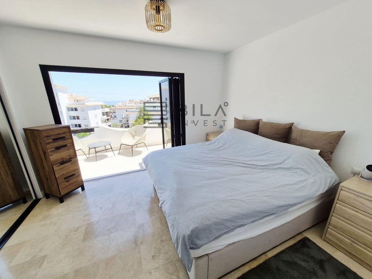 Casa de 2 habitaciones en Calahonda en venta con piscina - 450.000 € (Ref: 9880518)
