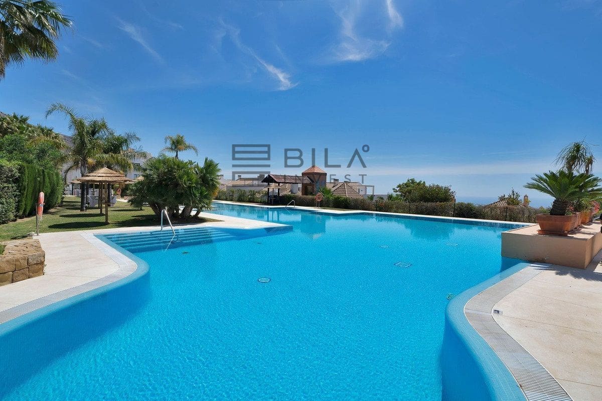 2 soverom Leilighet til salgs i Benalmadena med svømmebasseng garasje - € 539 000 (Ref: 9880519)