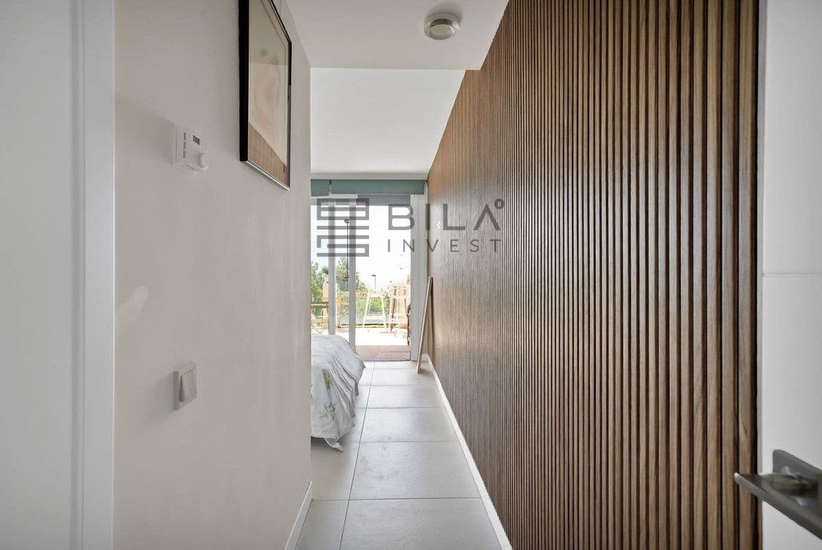 2 soverom Leilighet til salgs i Benalmadena med svømmebasseng garasje - € 539 000 (Ref: 9880519)