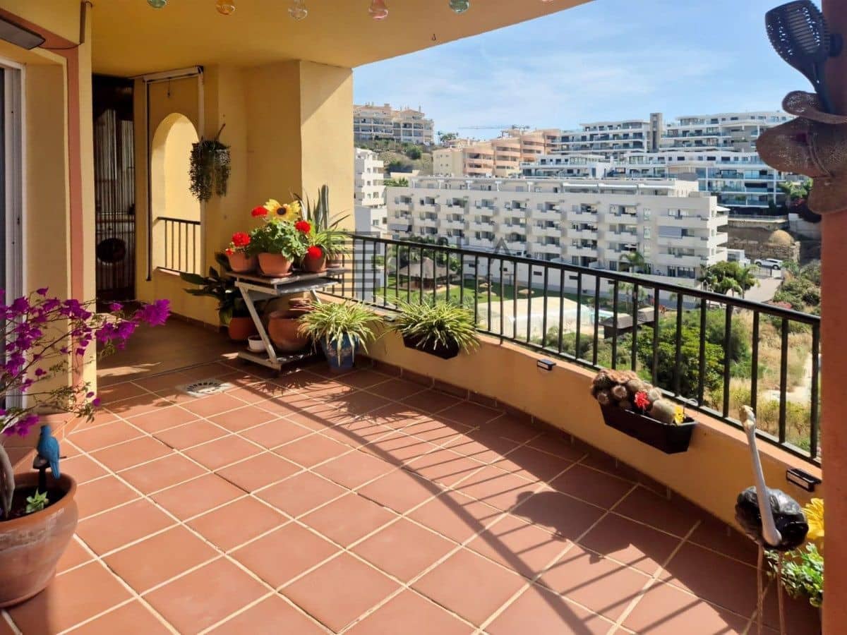 2 soveværelse Penthouse til salg i Riviera del Sol med swimmingpool - € 295.000 (Ref: 9880520)