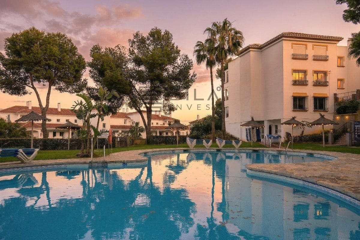 3 chambre Appartement à vendre à Miraflores avec piscine - 489 000 € (Ref: 9883616)