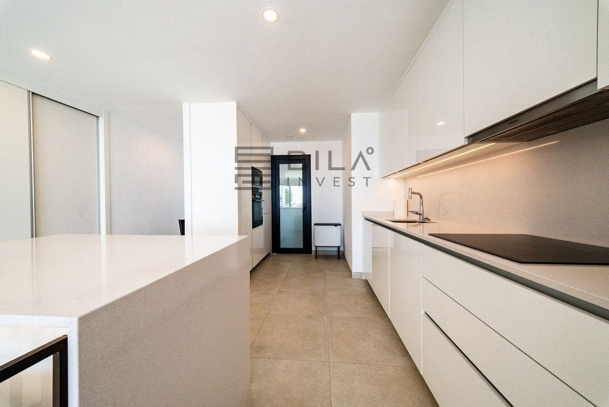 3 sovrum Takvåning till salu i Fuengirola med pool - 1 350 000 € (Ref: 9888628)
