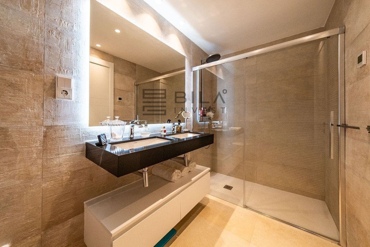 3 sovrum Takvåning till salu i Fuengirola med pool - 1 350 000 € (Ref: 9888628)