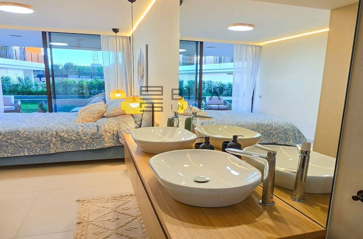 2 soveværelse Lejlighed til salg i Fuengirola med swimmingpool garage - € 750.000 (Ref: 9888631)