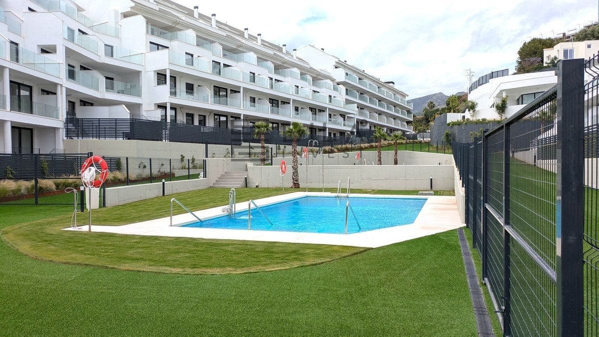 2 soveværelse Lejlighed til salg i Fuengirola med swimmingpool garage - € 339.000 (Ref: 9891281)