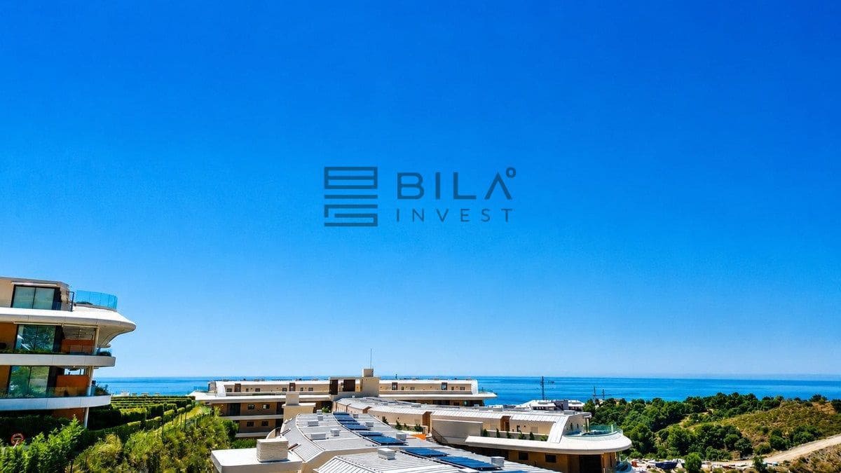 2 soverom Leilighet til salgs i Fuengirola med svømmebasseng garasje - € 685 000 (Ref: 9891282)