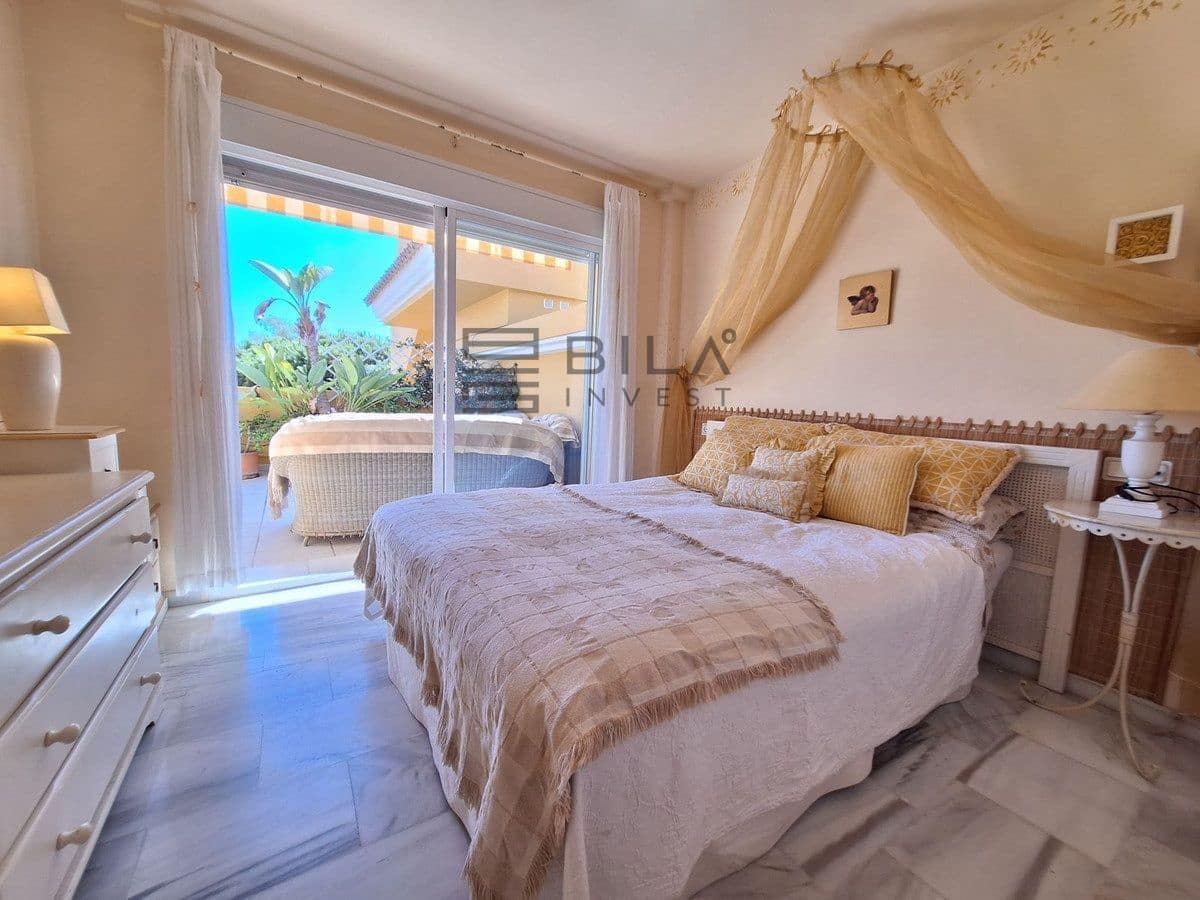 2 soveværelse Penthouse til salg i Elviria med swimmingpool - € 599.000 (Ref: 9891284)