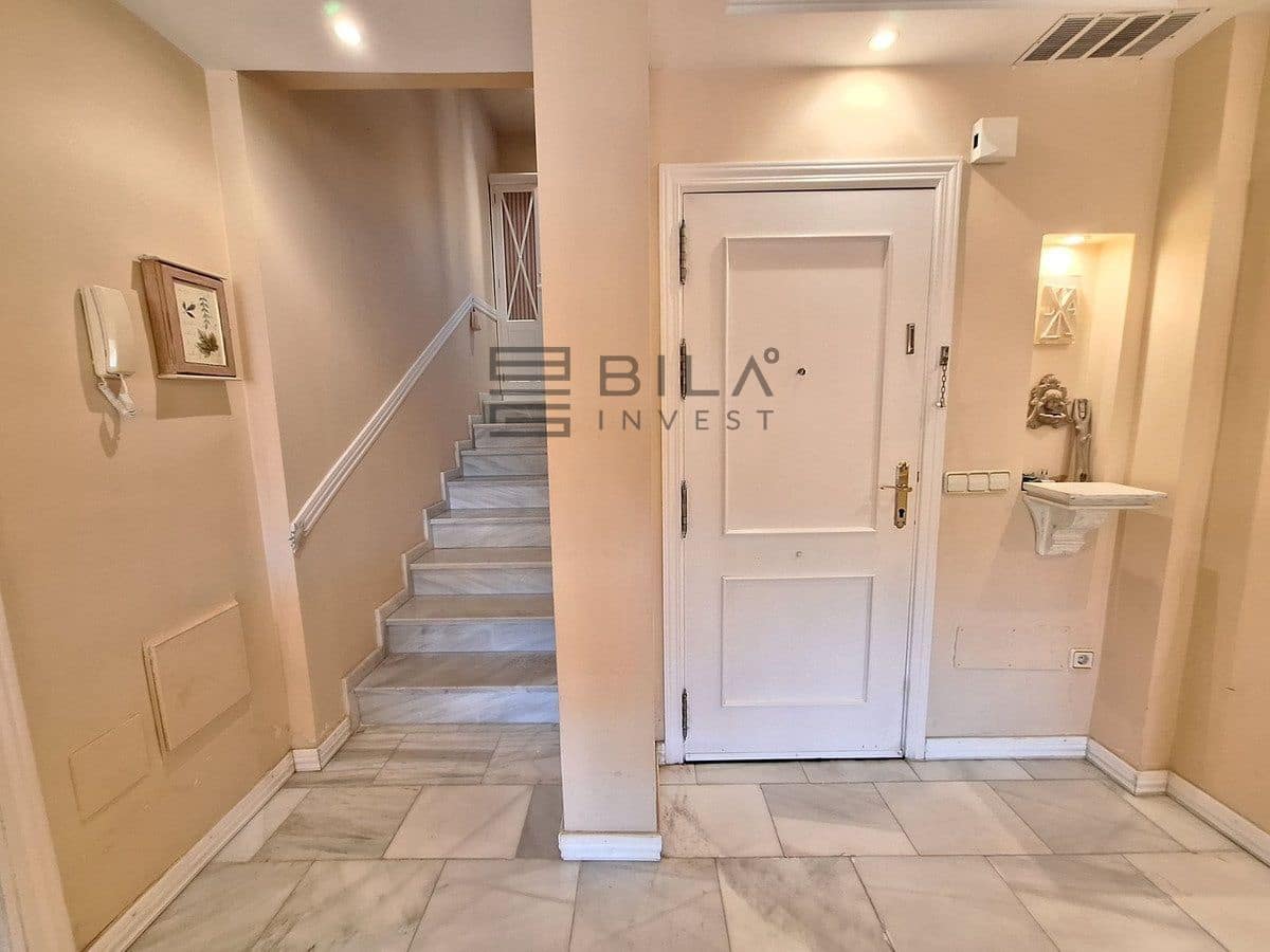 2 soveværelse Penthouse til salg i Elviria med swimmingpool - € 599.000 (Ref: 9891284)
