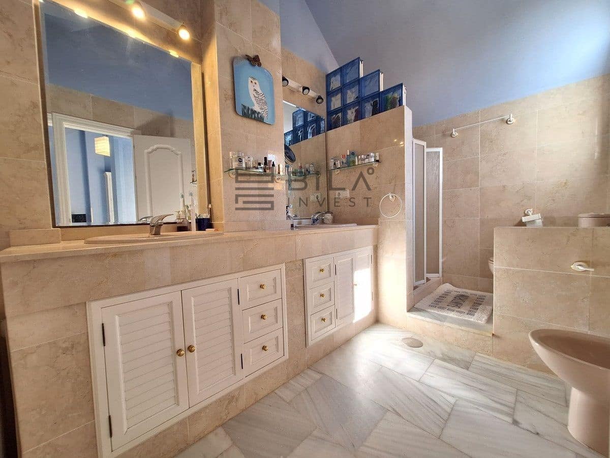 2 soveværelse Penthouse til salg i Elviria med swimmingpool - € 599.000 (Ref: 9891284)