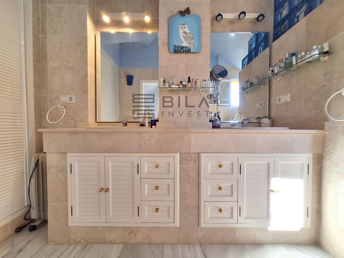 2 soveværelse Penthouse til salg i Elviria med swimmingpool - € 599.000 (Ref: 9891284)