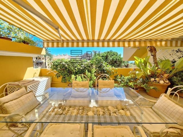 2 soveværelse Penthouse til salg i Elviria, Marbella med swimmingpool - € 599.000 (Ref: 9891284)