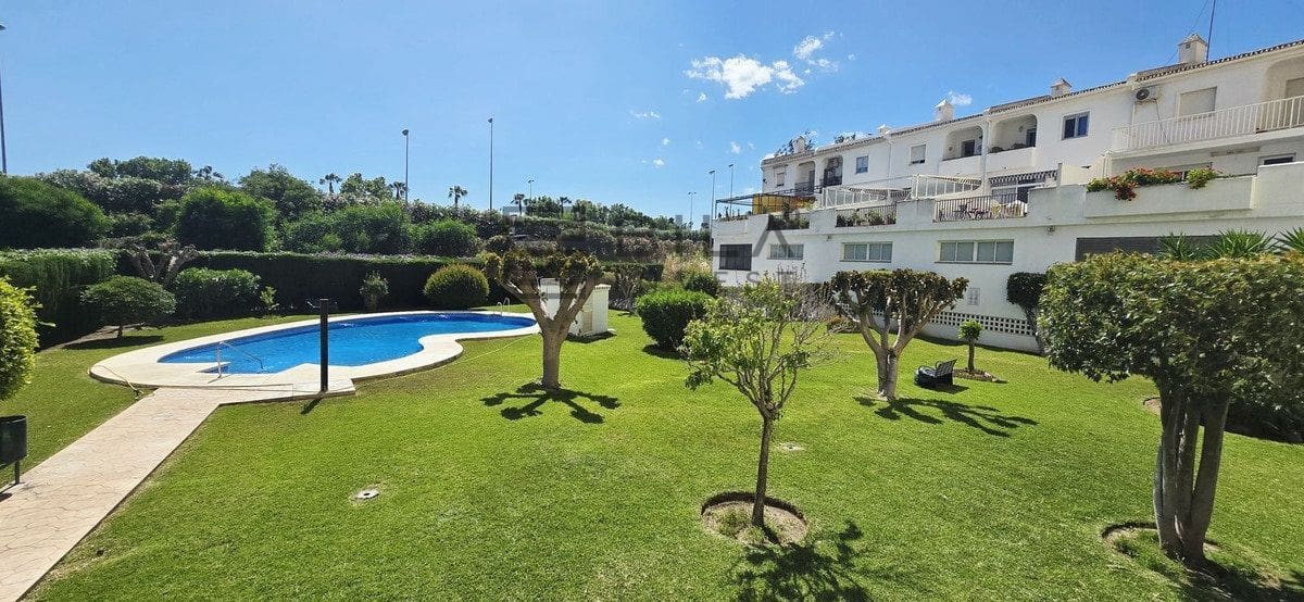 4 soverom Leilighet til salgs i Fuengirola med svømmebasseng garasje - € 450 000 (Ref: 9891285)