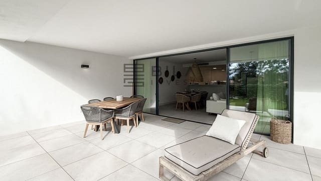 3 sovrum Lägenhet till salu i Artola, Marbella med pool garage - 685 000 € (Ref: 9891428)