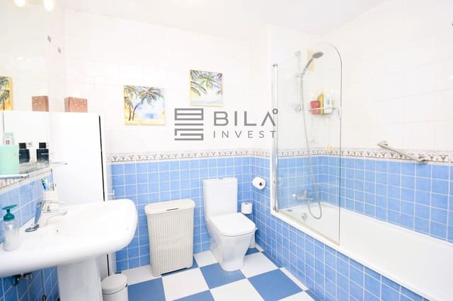 2 soverom Penthouse til salgs i La Reserva, Marbella med svømmebasseng - € 329 000 (Ref: 9891429)
