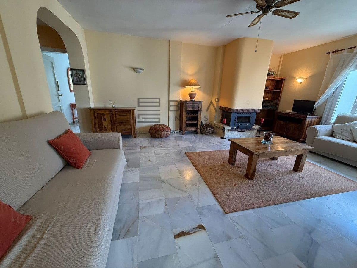 2 soverom Leilighet til salgs i La Reserva med svømmebasseng - € 319 000 (Ref: 9891431)