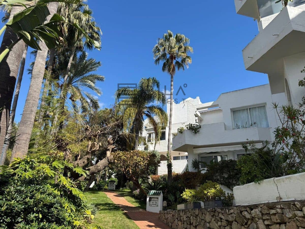 2 soverom Leilighet til salgs i La Reserva med svømmebasseng - € 319 000 (Ref: 9891431)
