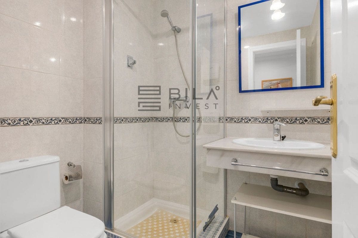 2 sypialnia Mieszkanie na sprzedaż w Benalmadena Costa z basenem garażem - 399 950 € (Ref: 9891432)