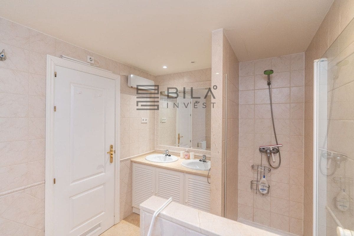 2 quarto Apartamento para venda em Miraflores com piscina - 385 000 € (Ref: 9893109)