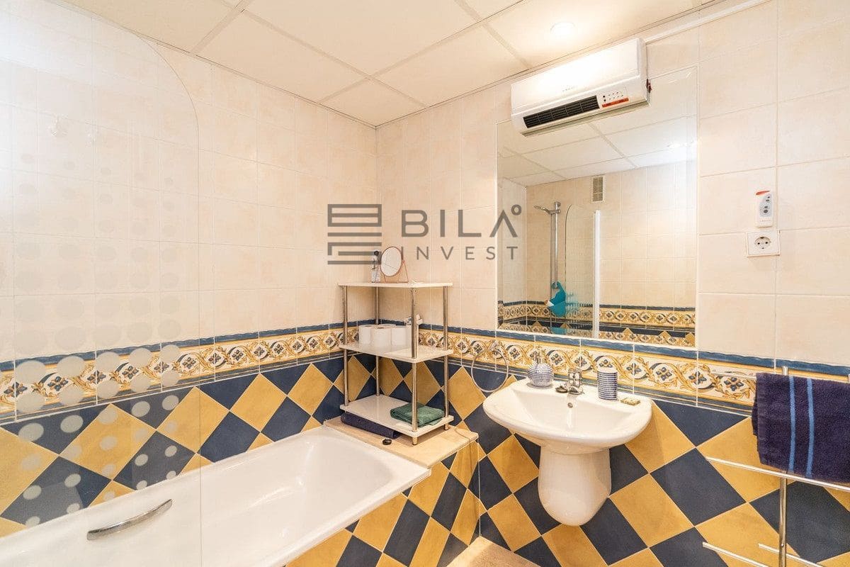 2 quarto Apartamento para venda em Miraflores com piscina - 385 000 € (Ref: 9893109)