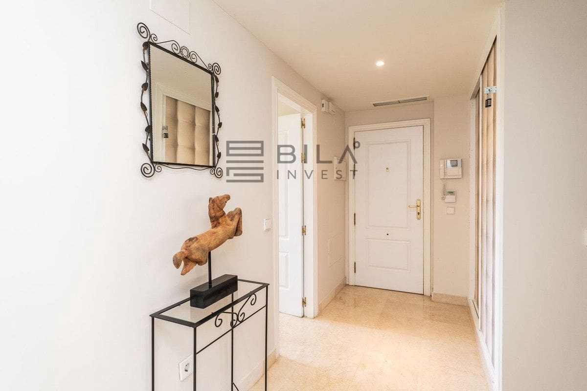 2 quarto Apartamento para venda em Miraflores com piscina - 385 000 € (Ref: 9893109)